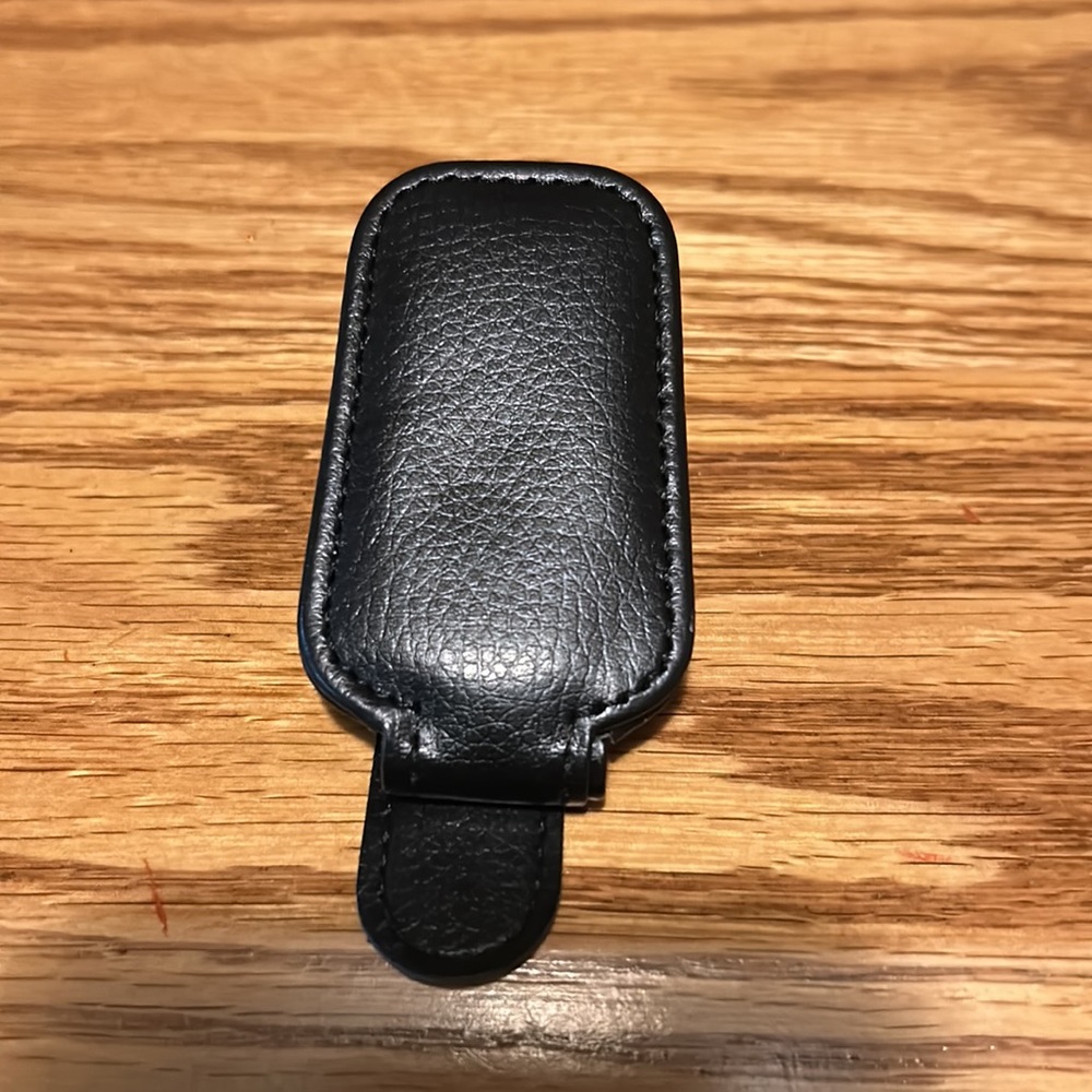 Sunglass holder for car. - Picture 4 of 5